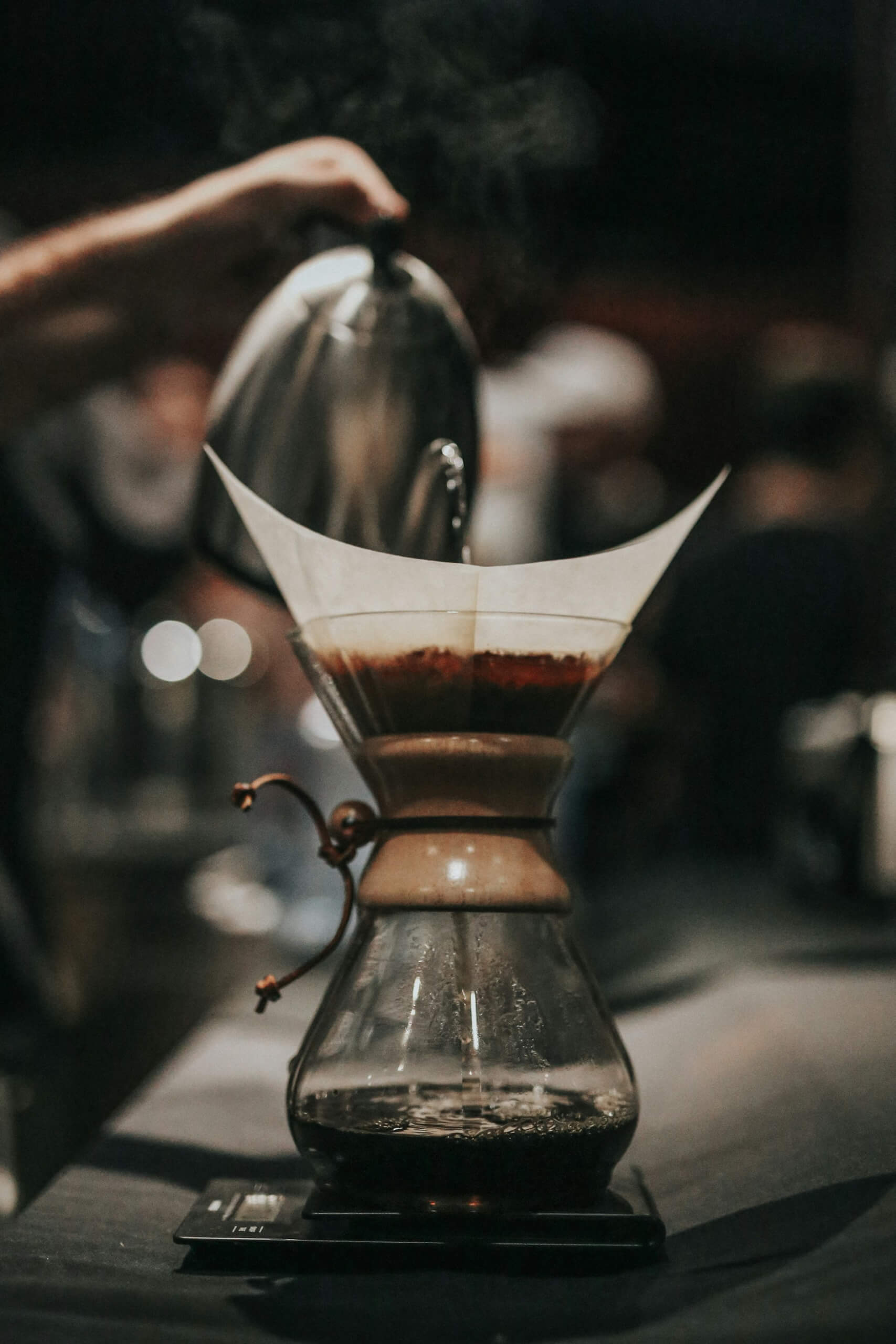 Understanding Coffee Extraction. Photo by <a href="https://unsplash.com/@nixcreative?utm_content=creditCopyText&amp;utm_medium=referral&amp;utm_source=unsplash">Tyler Nix</a> on <a href="https://unsplash.com/photos/shallow-focus-photography-of-black-and-brown-coffeemaker-jE-27l7V3NU?utm_content=creditCopyText&amp;utm_medium=referral&amp;utm_source=unsplash">Unsplash</a>