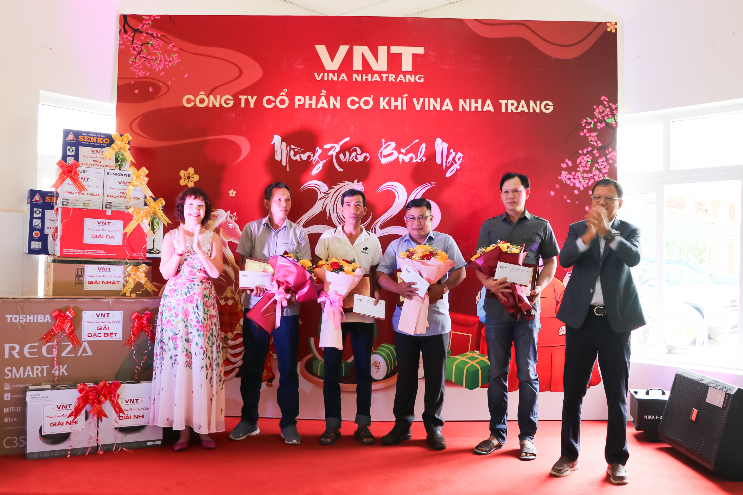 YEAR END PARTY – HÀNH TRÌNH MỘT NĂM ĐẦY DẤU ẤN CỦA VINA NHA TRANG 5 Anh 2 1 scaled